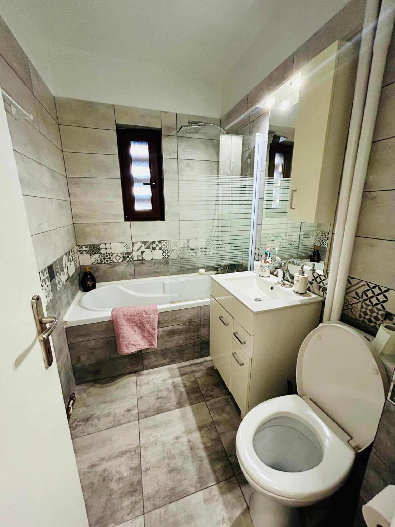 Snug Apartament Iasi Eksteriør billede